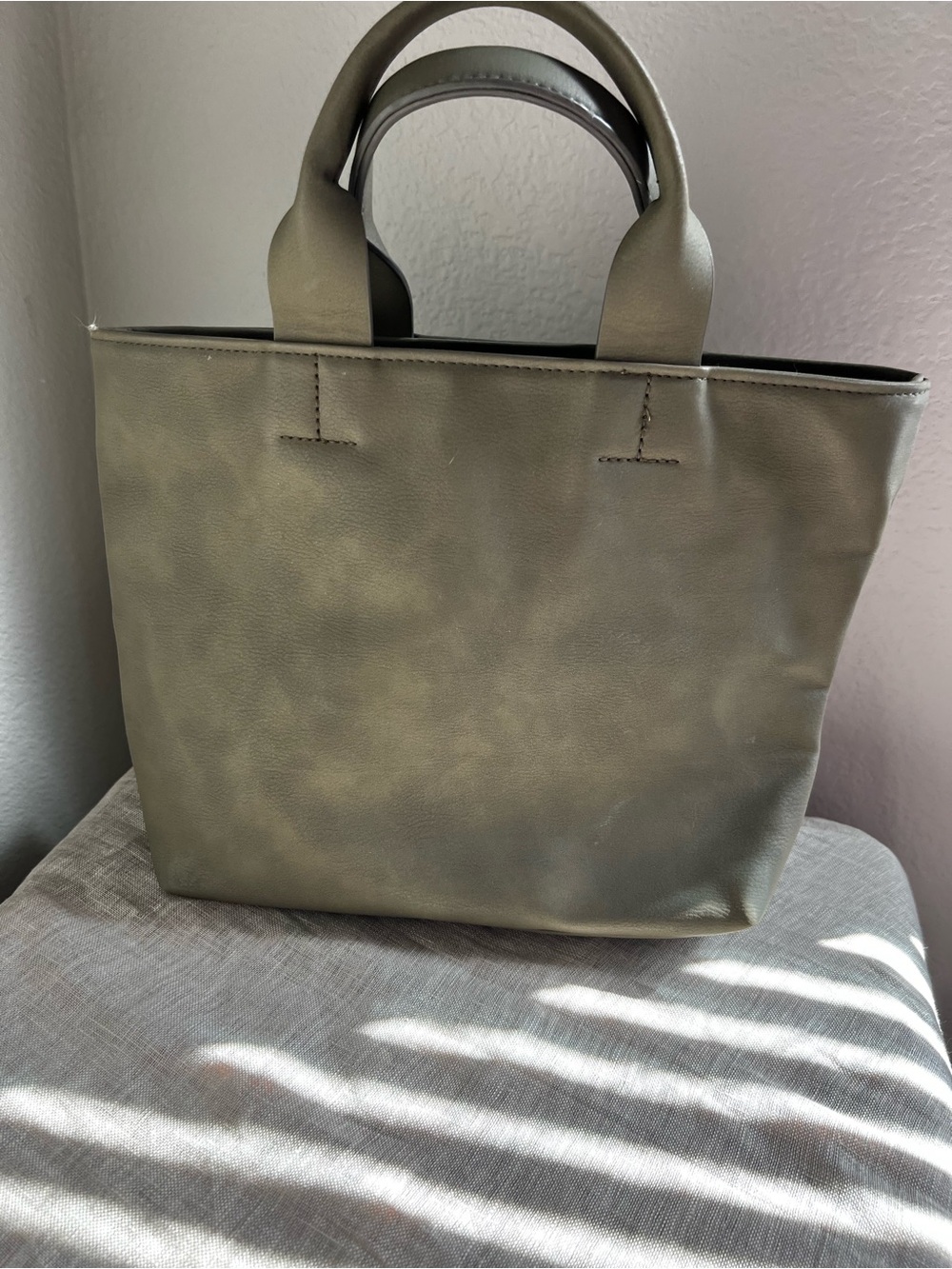 NWT Universal Thread Olive Tote Bag with zipper Top